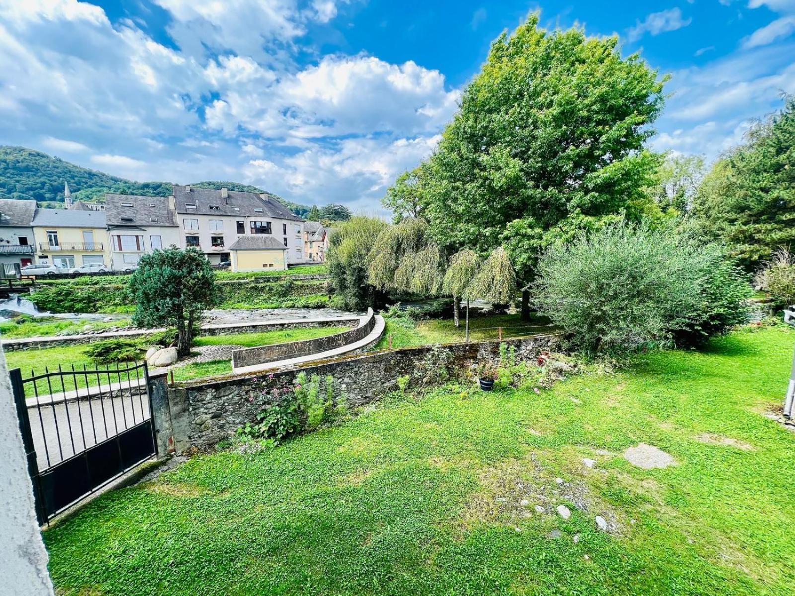 Le Reflet Des Pyrenees Apartamento Bagnères-de-Bigorre Exterior foto